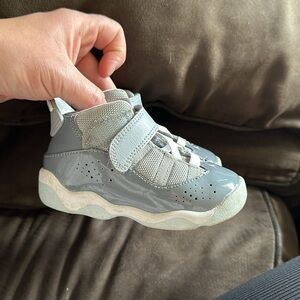 Air Jordan 6 rings toddler cool grey/white wolf — only worn a handful of times